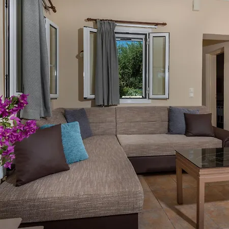 In Zakynthos With Private Pool & Views * Lagopodhon