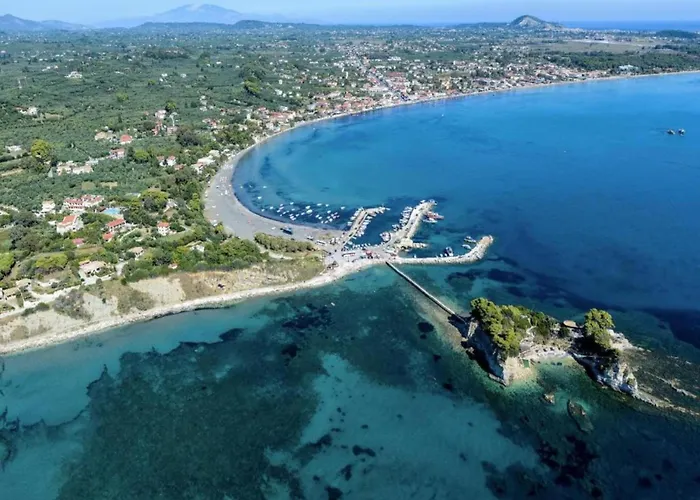 In Zakynthos With Private Pool & Views 빌라 Lagopodhon