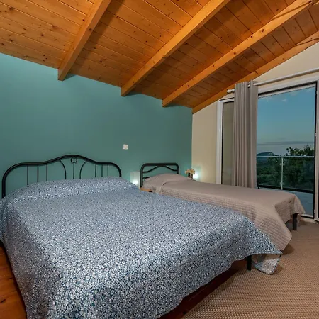 Villa In Zakynthos With Private Pool & Views Lagopodhon