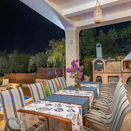 In Zakynthos With Private Pool & Views Villa Lagopodhon